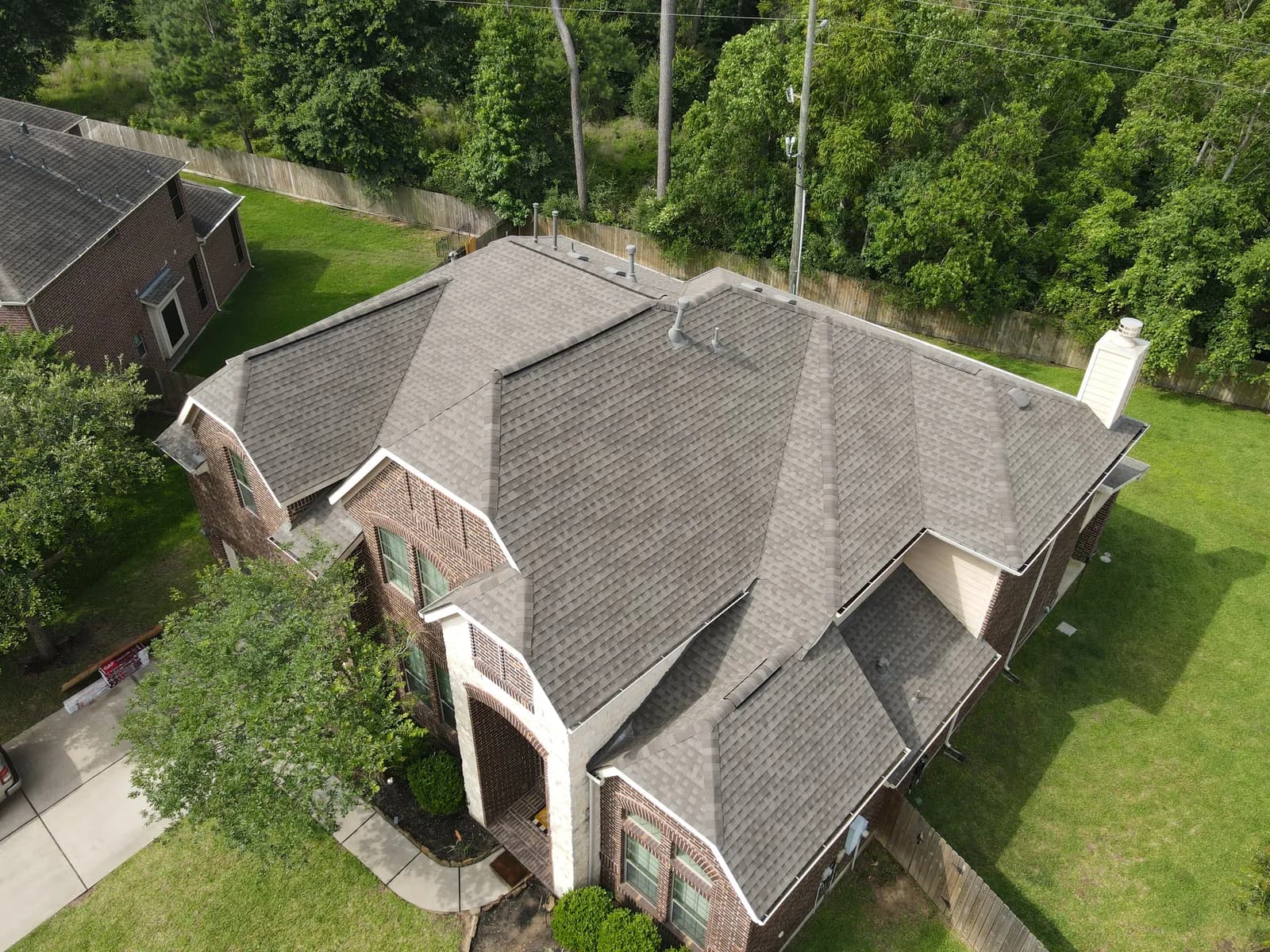 Roof installation — May 2023